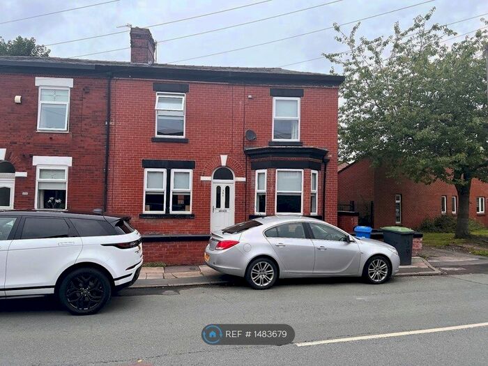 3 Bedroom Terraced House To Rent In Fairfield Road, Droylsden, Manchester, M43
