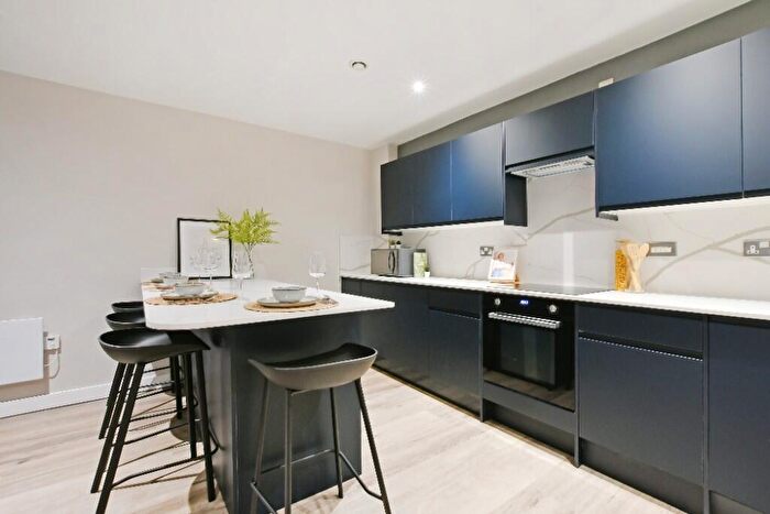3 Bedroom Apartment To Rent In Broomgrove Apartments, Broomgrove Road, Sheffield, S10