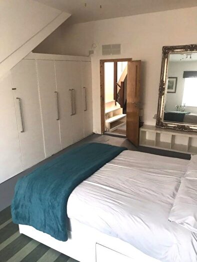 1 Bedroom Flat To Rent In Leswin Road, London, N16