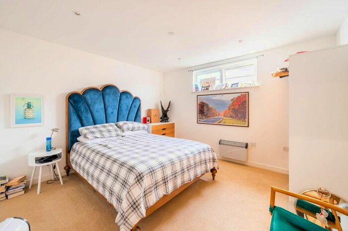 2 Bedroom Flat To Rent In Hildreth Street, Balham, London, SW12