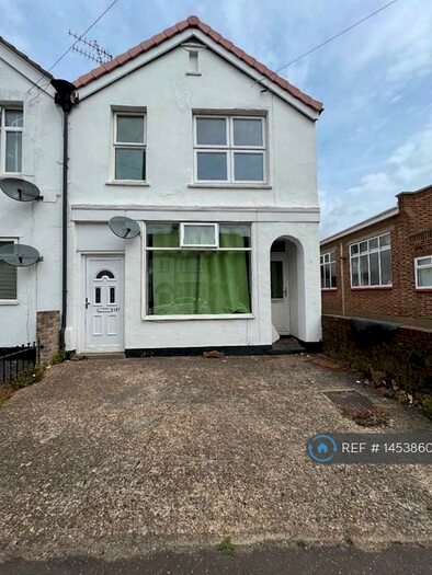 1 Bedroom Flat To Rent In Glendale Gardens, Leigh-On-Sea, SS9