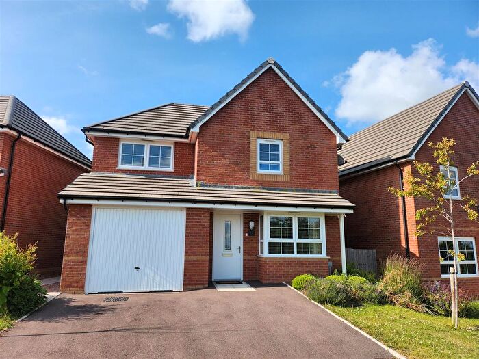 3 Bedroom Detached House To Rent In Hales Close, Berry Hill, GL16