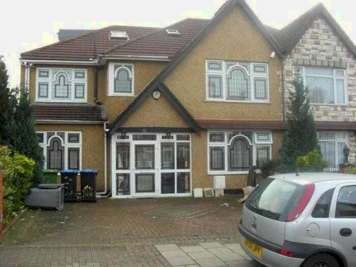 1 Bedroom Studio To Rent In Clarendon Gardens, Wembley, HA9