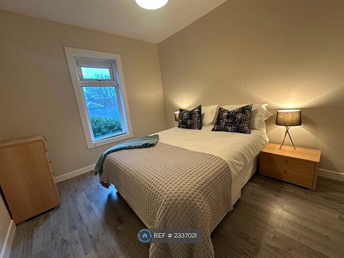 1 Bedroom Flat To Rent In Westercraigs, Glasgow, G31