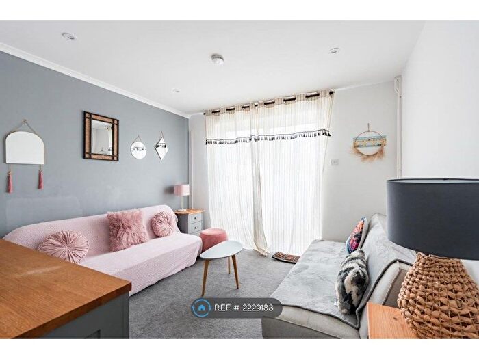 2 Bedroom Semi-Detached House To Rent In The Hollow, Bath, BA2