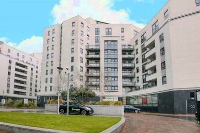 1 Bedroom Flat To Rent In Gateway South, Marsh Lane, Leeds, LS9