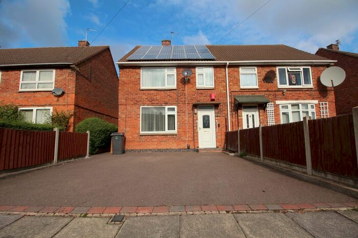 3 Bedroom Semi-Detached House To Rent In Skampton Road, Leicester, LE5