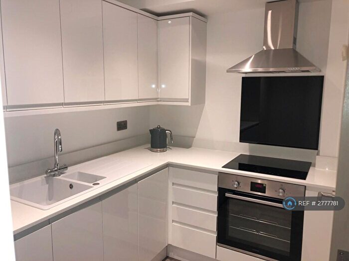 1 Bedroom Flat To Rent In Davidson House, Camberley, GU15