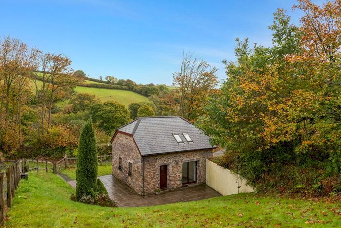 2 Bedroom Barn Conversion To Rent In Totnes, Devon, TQ9