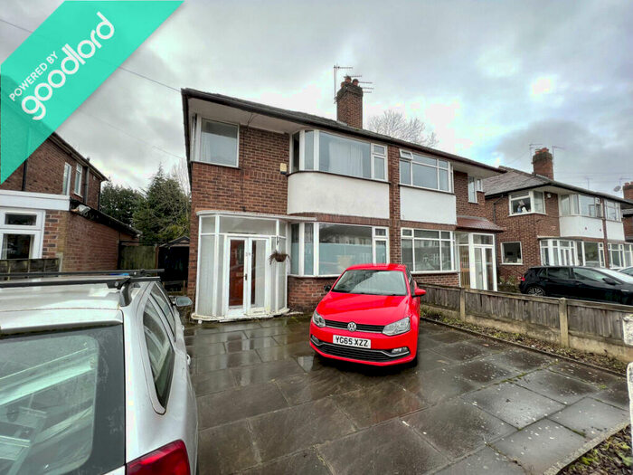 4 Bedroom Semi-Detached House To Rent In Parkville Road, Manchester, M20