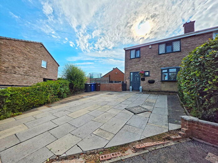 3 Bedroom Semi Detached House For Sale In Fylde Close, Barnsley, S71
