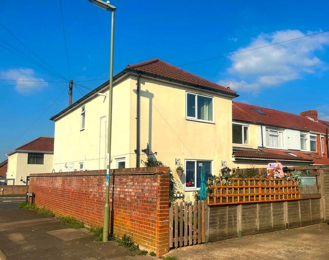 1 Bedroom Apartment To Rent In Highfield Avenue, Fareham, PO14