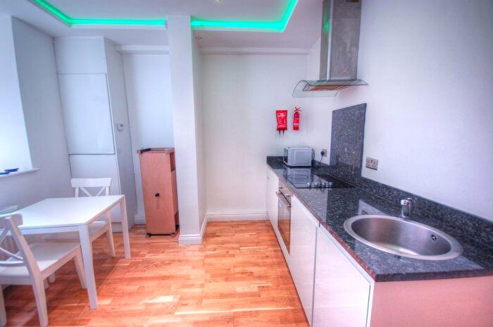 1 Bedroom Flat To Rent In Falconars House, Newcastle Upon Tyne, NE1