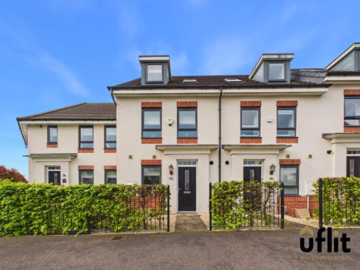 4 Bedroom Semi-Detached House For Sale In Oak Dene Way, Waverley, Rotherham, S60
