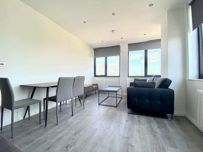 2 Bedroom Apartment To Rent In Knights House, Parade, Sutton Coldfield, B72