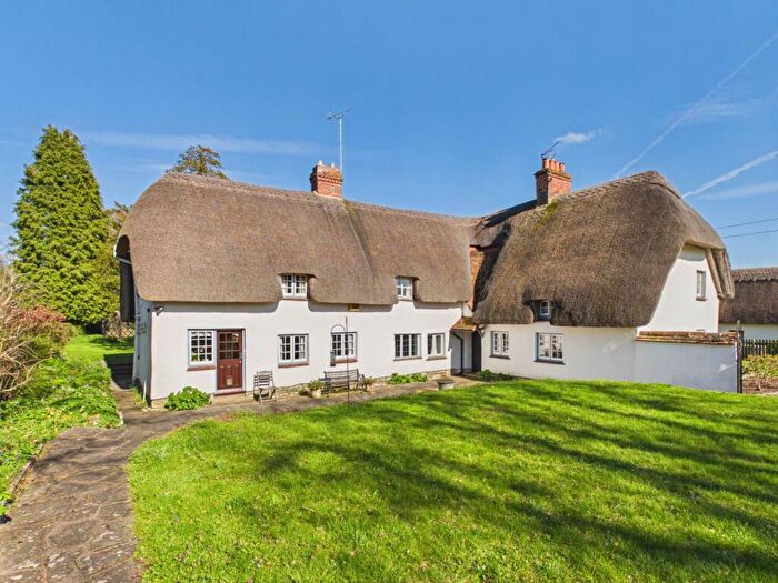 5 Bedroom Detached House For Sale In Biggs Lane, Dinton, HP17