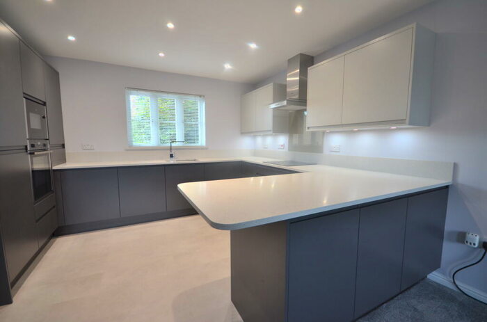2 Bedroom Apartment To Rent In Odo Rise, Gillingham, ME7