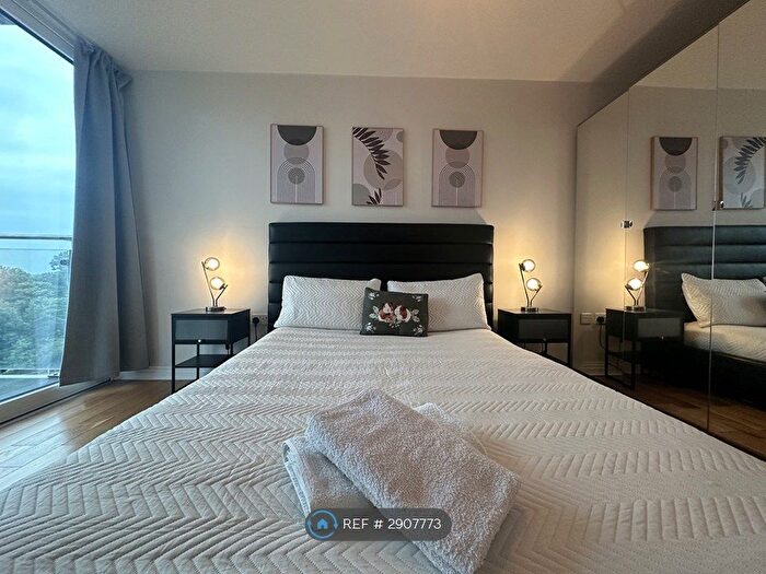 1 Bedroom Flat To Rent In Panorama Apartments, Uxbridge, UB8