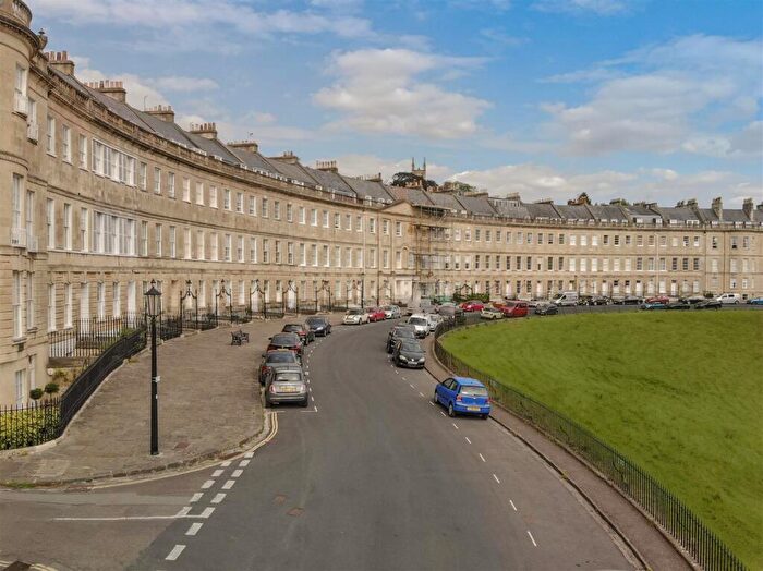 4 Bedroom Apartment To Rent In Lansdown Place West, Bath, BA1