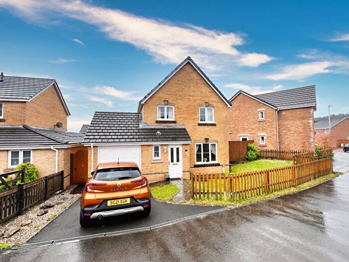 3 Bedroom Detached House For Sale In Ffordd Antwn, Tondu, Bridgend, CF32