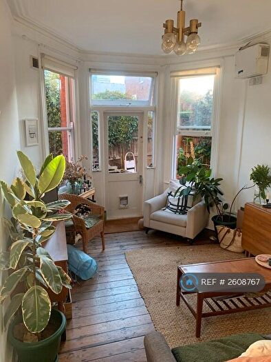 1 Bedroom Flat To Rent In Carysfort Road, London, N8