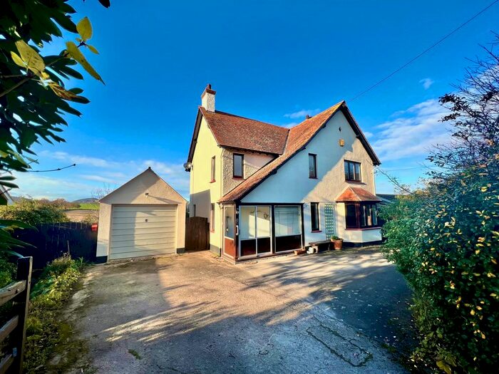 4 Bedroom Detached House For Sale In Blue Anchor, Minehead, TA24