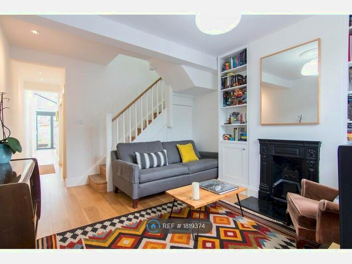 2 Bedroom Terraced House To Rent In Alexandra Road, London, SW14