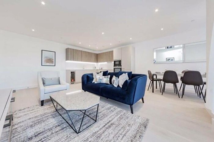 2 Bedroom Apartment To Rent In The Avenue, NW6