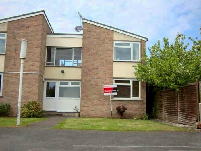 1 Bedroom Flat To Rent In St Martins Court, Weston-super-mare, BS22