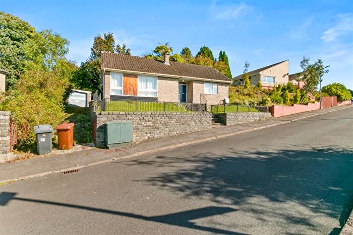 3 Bedroom Detached Bungalow For Sale In Roman Crescent, Old Kilpatrick, Glasgow, G60