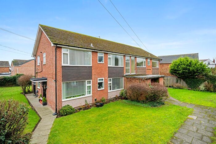 2 Bedroom Apartment For Sale In Cross Green Close, Formby, Liverpool, L37