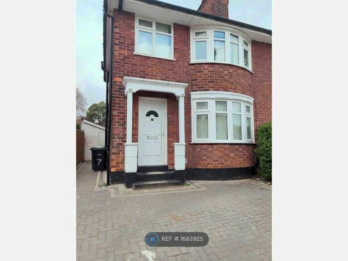 3 Bedroom Semi-Detached House To Rent In Rosefield Avenue, Wirral, CH63