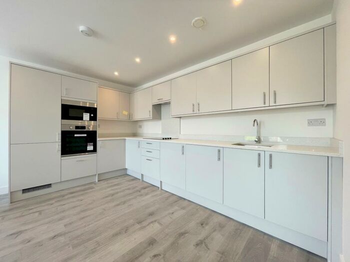 1 Bedroom Apartment To Rent In Obelisk Way, Camberley, GU15