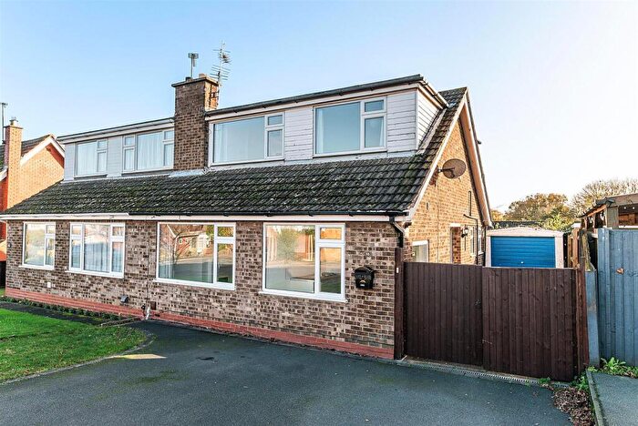 3 Bedroom Semi-Detached House For Sale In Conway Drive, LE12