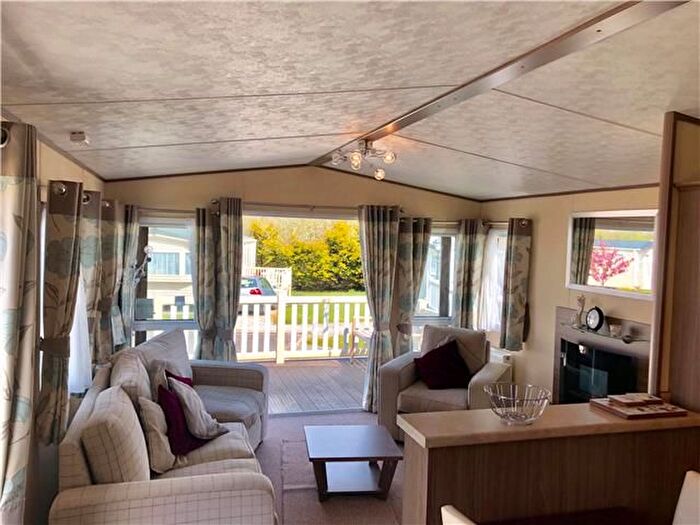2 Bedroom Property For Sale In Meaver Road, Mullion, Helston, TR12