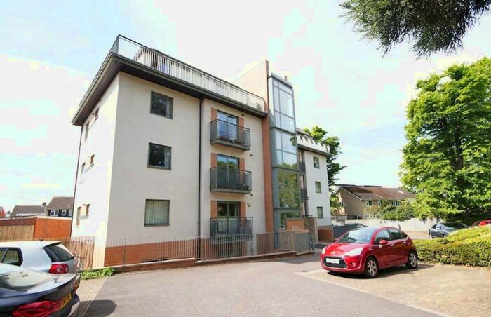 2 Bedroom Flat To Rent In Hatherley, GL51