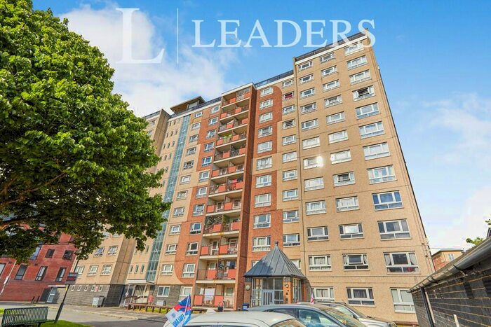 2 Bedroom Flat To Rent In Rivermead House, DE1