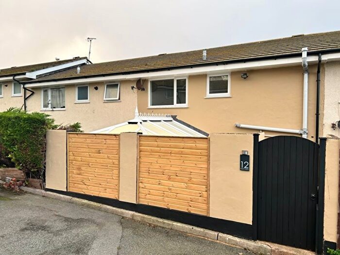 3 Bedroom Terraced House For Sale In Ffordd Fedwen, Colwyn Bay, LL29