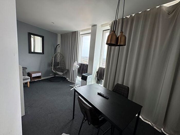 Studio To Rent In New Street, Birmingham, B2