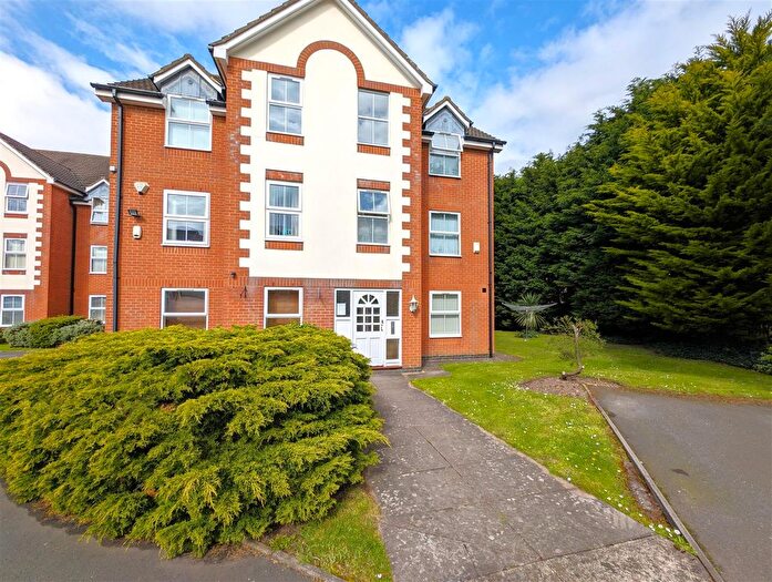 1 Bedroom Flat To Rent In Windsor Court, Binley, Coventry, CV3