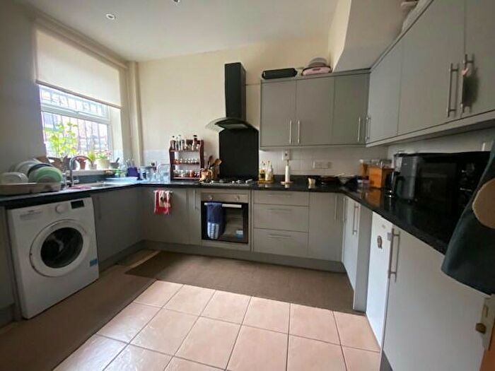 4 Bedroom Terraced House To Rent In Russell Road, L18