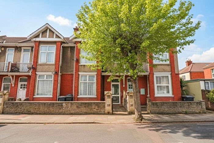 1 Bedroom Apartment For Sale In Lyndhurst Road, Weston-super-Mare, Somerset, BS23