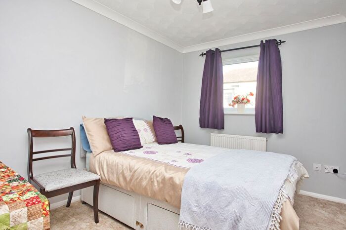 3 Bedroom Detached Bungalow For Sale In Vicarage Lane, Sholden, CT14