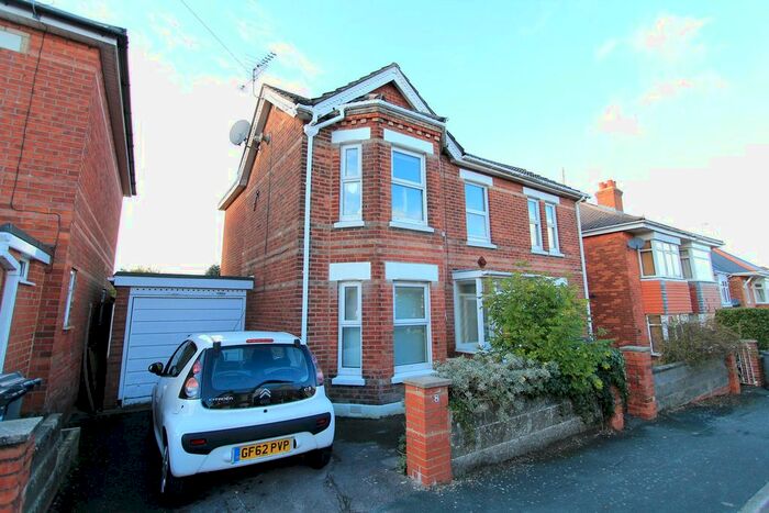 6 Bedroom Property To Rent In Crichel Road, Winton, Bournemouth BH9