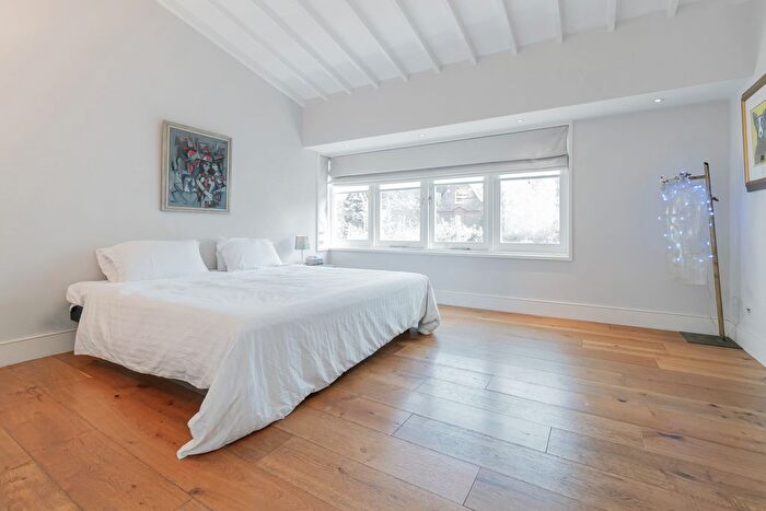 5 Bedroom Detached House To Rent In Cenacle Close, London, NW3