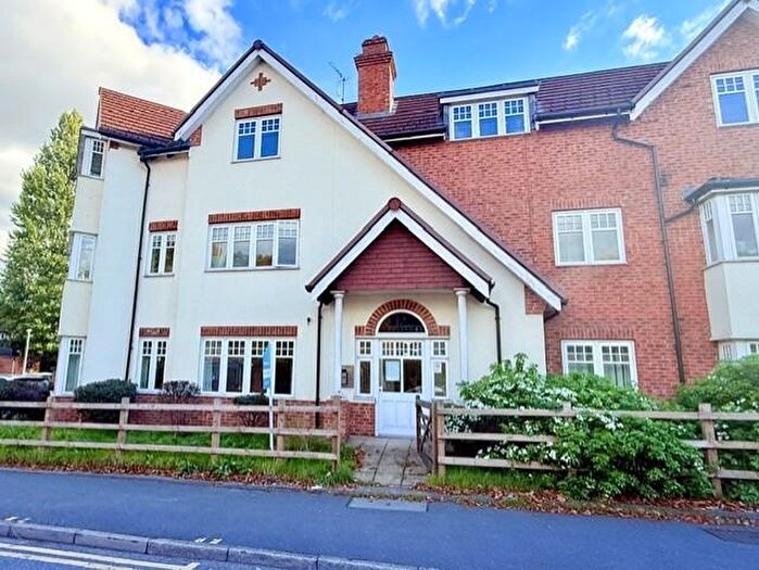 2 Bedroom Penthouse To Rent In Jockey Road, Sutton Coldfield, B73