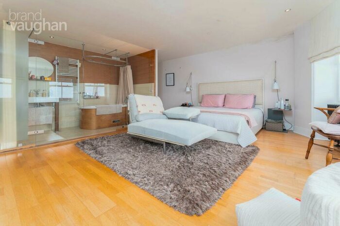 3 Bedroom Maisonette To Rent In Percival Terrace, Brighton, East Sussex, BN2