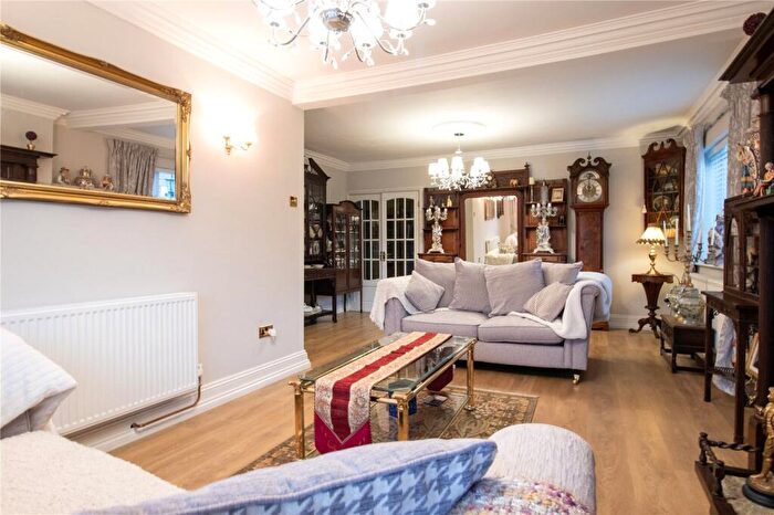 4 Bedroom Bungalow For Sale In Dawnhill Lane, Hemswell, Gainsborough, DN21