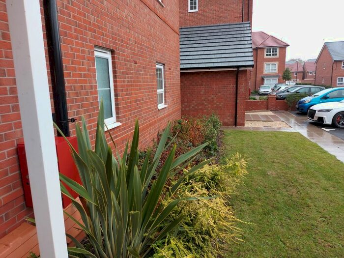 2 Bedroom Property To Rent In Tawny Grove, Canley, Coventry CV4