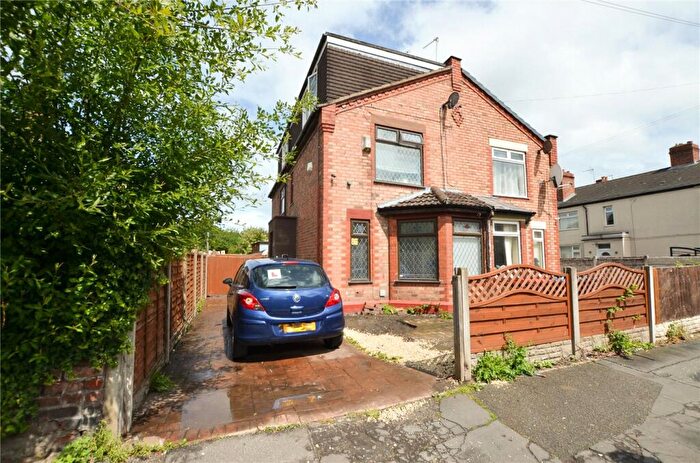 4 Bedroom Semi-Detached House For Sale In Westminster Road, Ellesmere Port, Cheshire, CH65